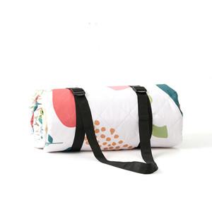 Polyester Custom Logo Printed Waterproof Outdoor Fold Up Picnic Blanket Polyester Custom Logo Printed Waterproof Outdoor Fold Up Picnic Blanket